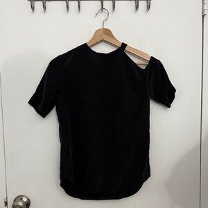 Amanda Uprichard Silk Short Sleeve Top with Shoulder Cutout - black - size S